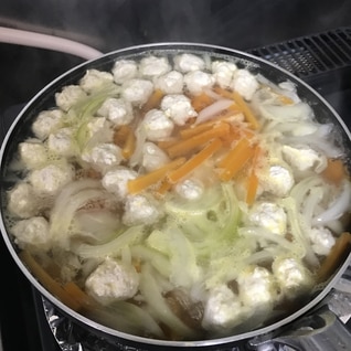 離乳食後期　豆腐入り鶏団子の野菜スープ